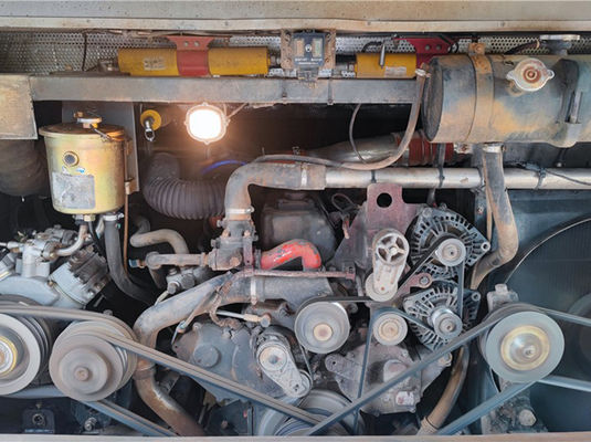 55-60 좌석 좌측 스티어링 9726ml 배량과 247kw 엔진 전력으로 사용 된 여객 버스