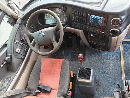 57-59 좌석 디젤 연료 유형과 11800kg의 구두 무게로 사용 된 12m 데커 편안한 코치