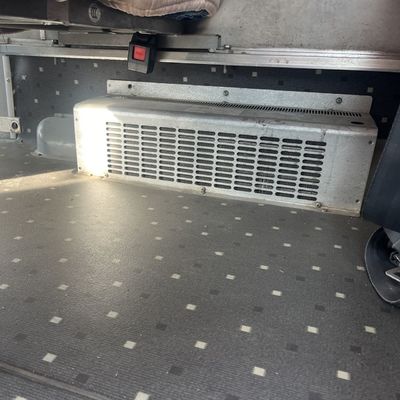 유차이 330 엔진 수동 변속기 중고 골든 드래곤 63인승 노란색 버스